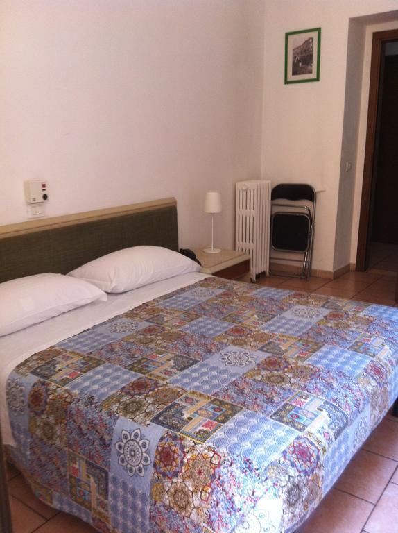 Hotel Gambara Milan Exterior photo